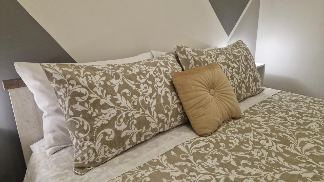 Dimora Della Concordia Apartment Catania Bagian luar foto
